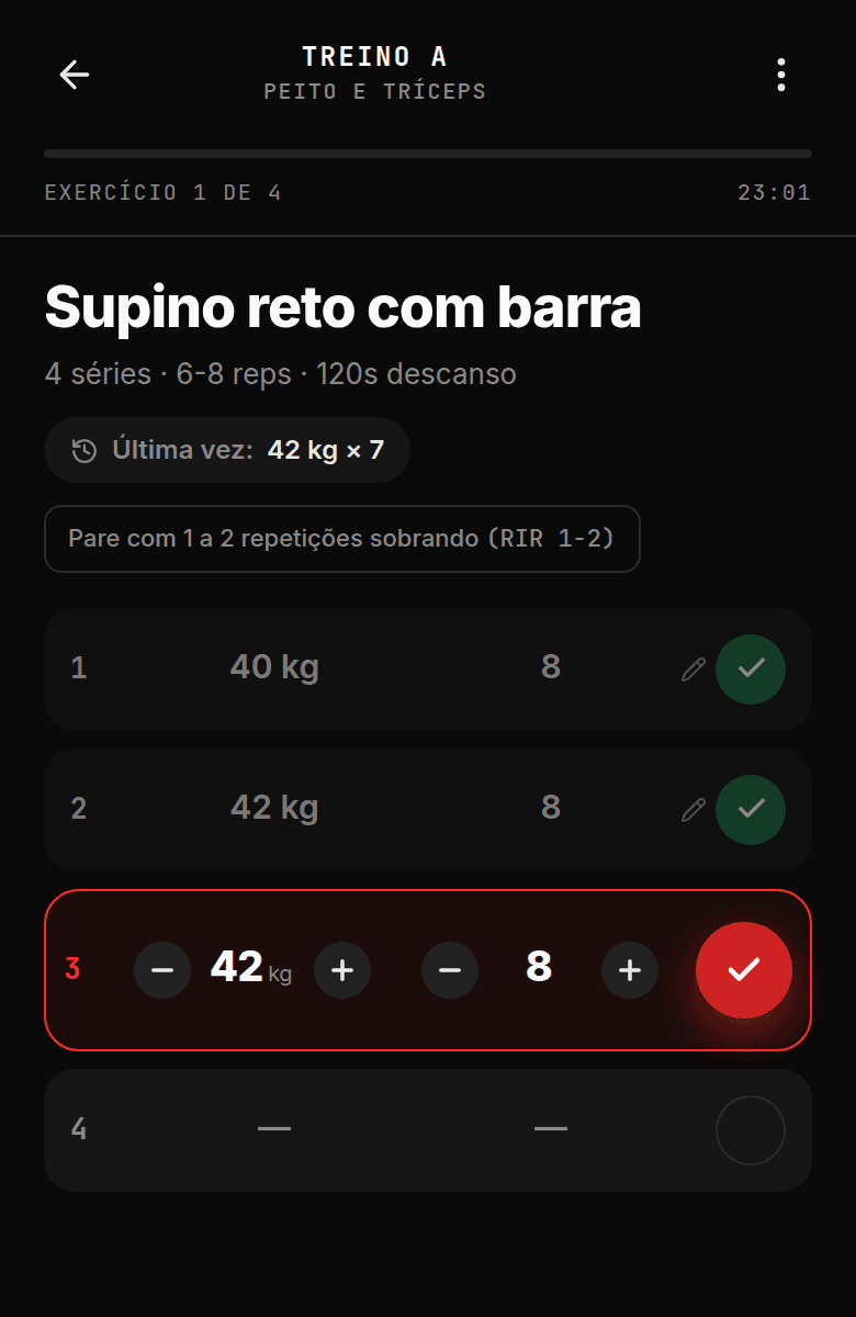 A execução do treino: o exercício, a última vez que foi feito, o RIR em palavras e as séries com carga e repetições